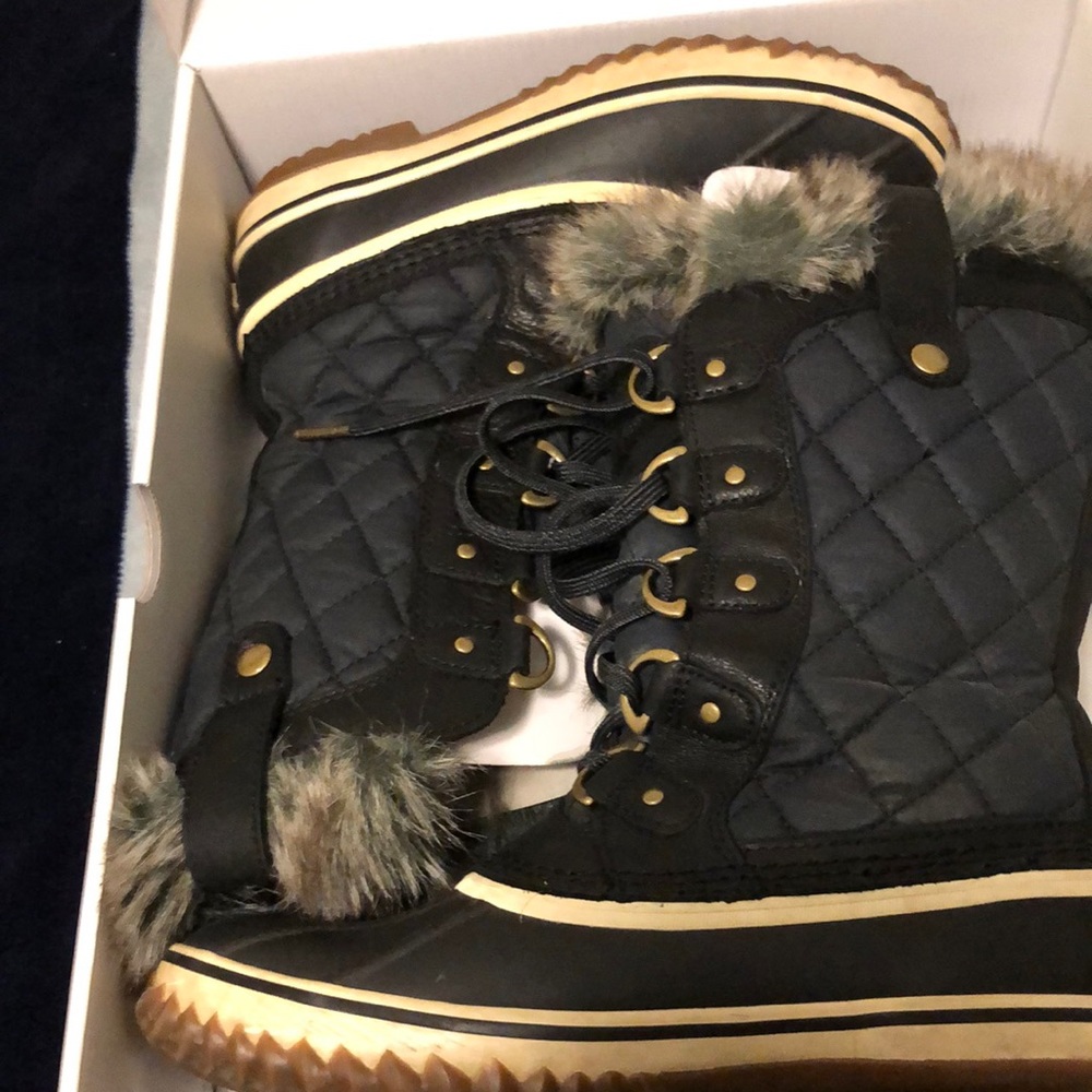 Wind River Whistler II Ladies Boots.
